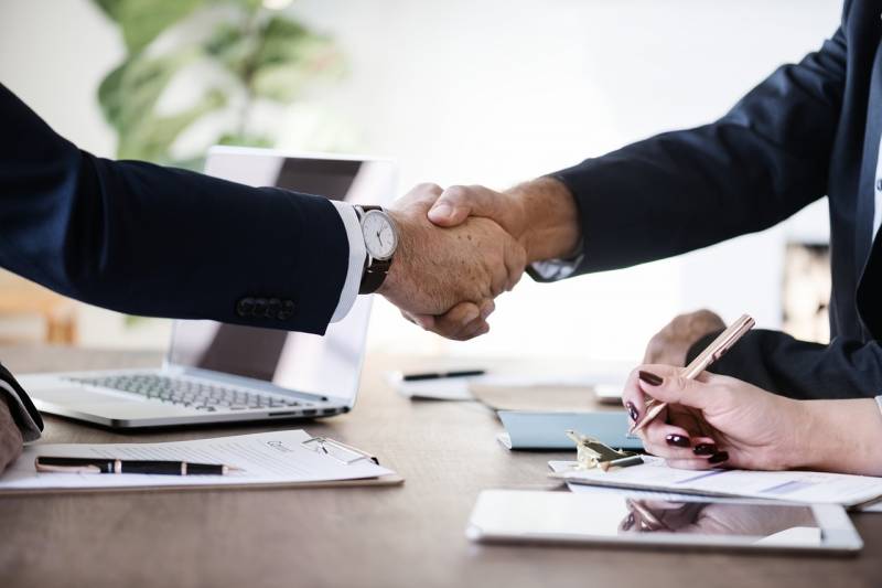 Signature d'un contrat de maitenance